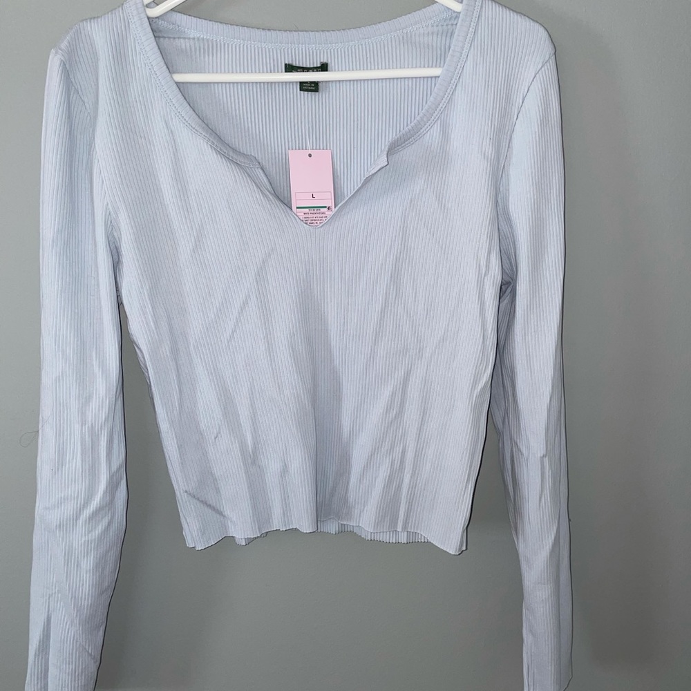 Long sleeve crop top